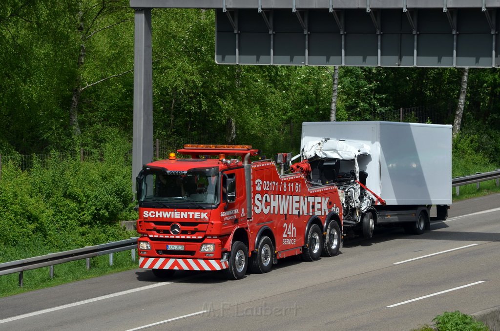 Schwerer VU A 1 Rich Saarbruecken kurz vor AK Leverkusen P8961.JPG - Miklos Laubert